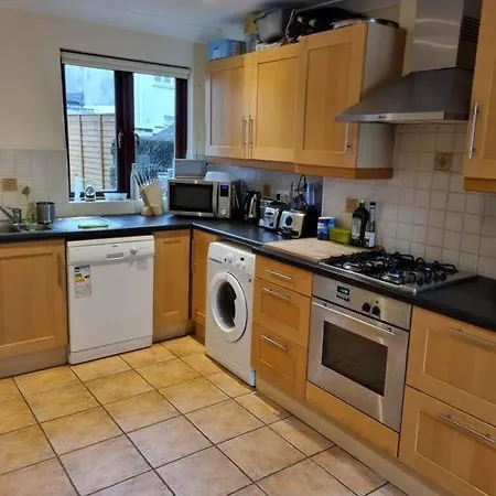 別荘 Entire House With Parking, Centrally Located & Close To Aviva Stadium ダブリン