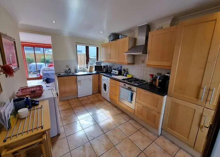 Entire House With Parking, Centrally Located & Close To Aviva Stadium *