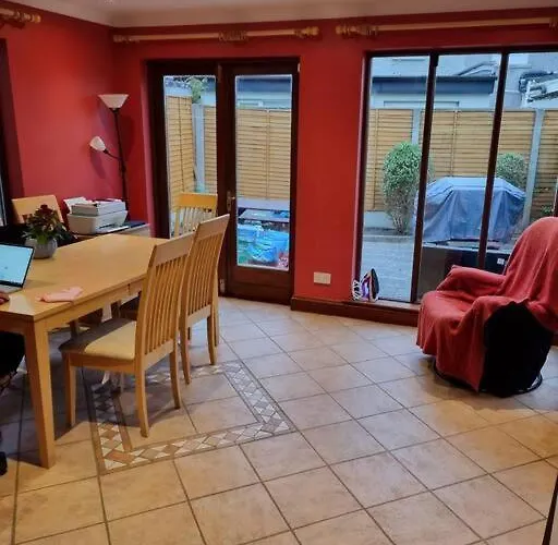 בית נופש Entire House With Parking, Centrally Located & Close To Aviva Stadium